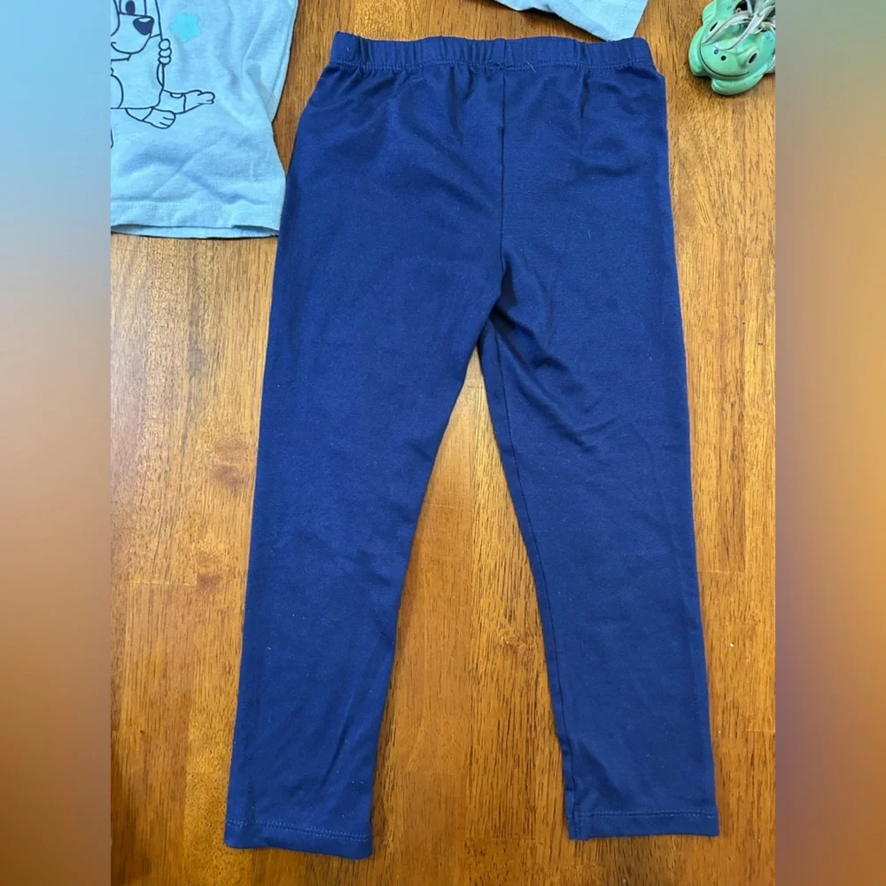 Bluey Toddler Outfit  | Girls 4T | Long Sleeve Top + 2 Navy Leggings Set